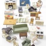 680 1696 DOLLHOUSE FURN..